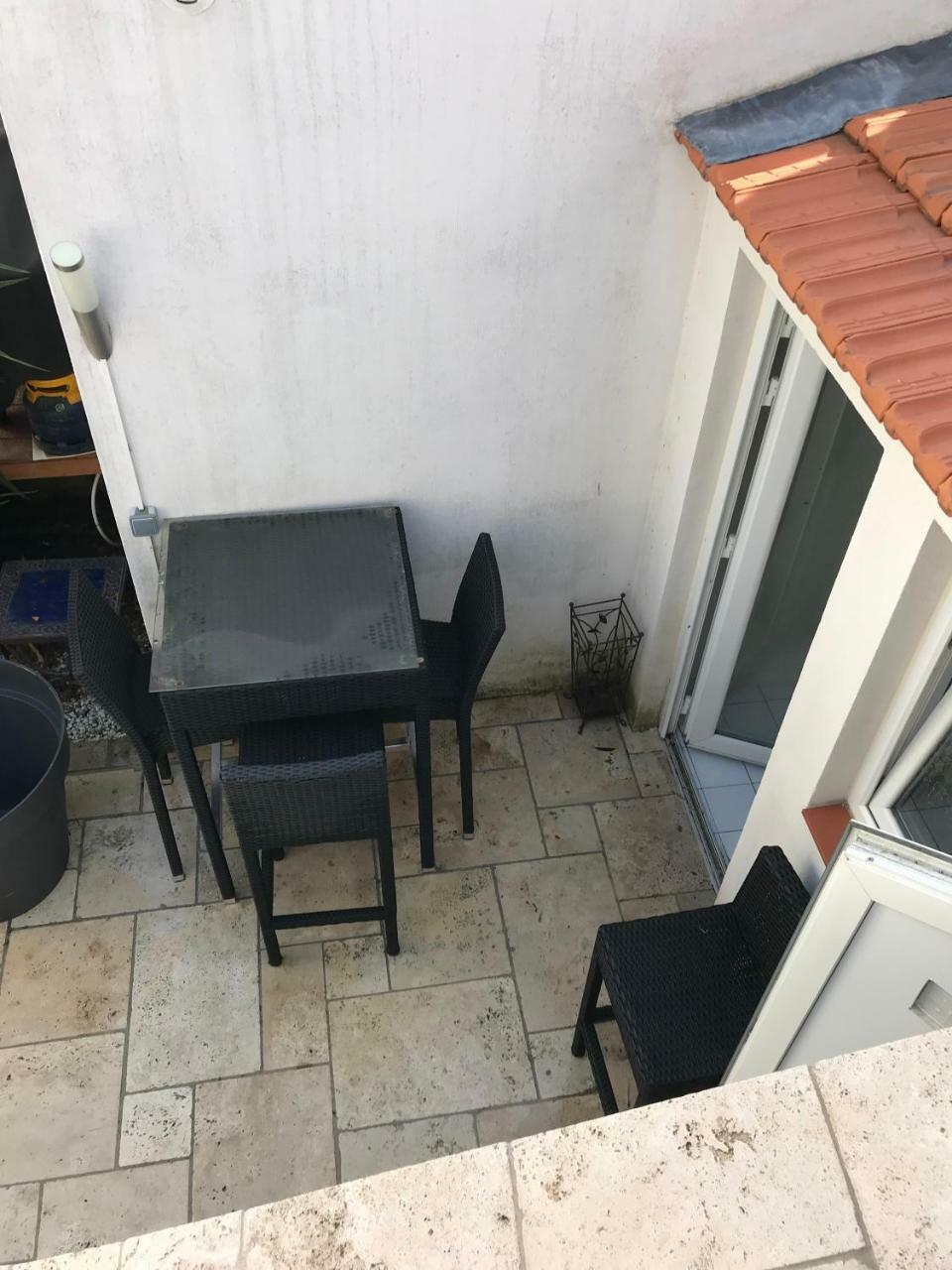 סנרי-סור-מר Studio Tout A Pieds מראה חיצוני תמונה